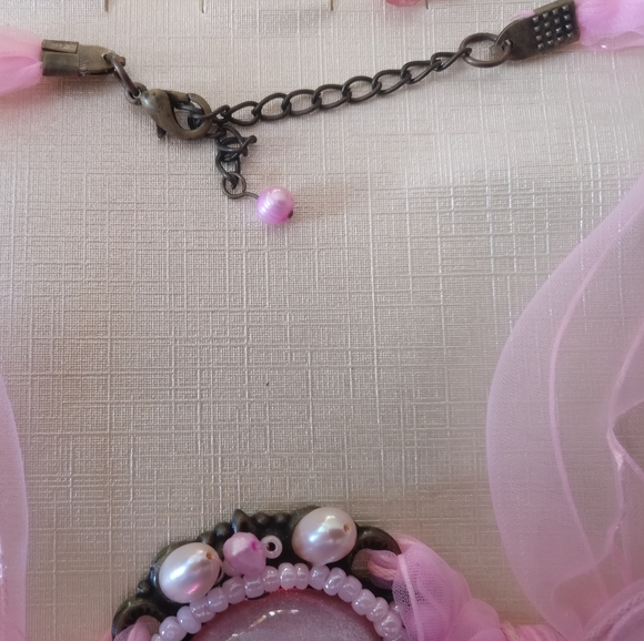 Vintage Pink Ribbon Choker Necklace and Earrings Costume Jewelry Set - Picture 4 of 5